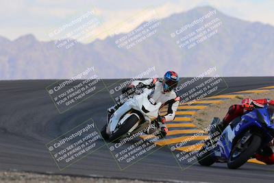 media/Oct-03-2022-Moto Forza (Mon) [[5f077a3730]]/Intermediate Group/Session 5 (Turn 12)/